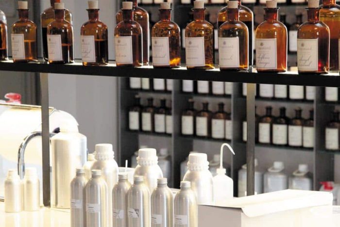 إنتاج العطور